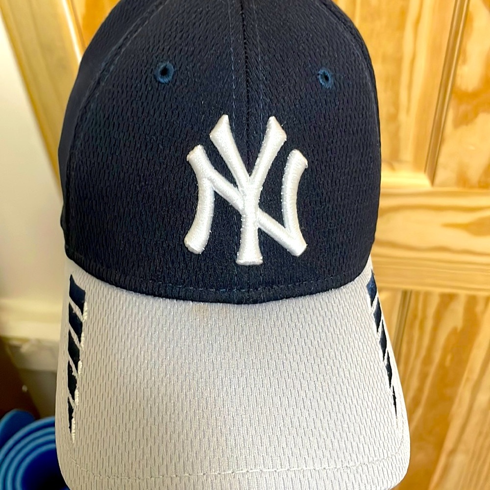 Baseball cap